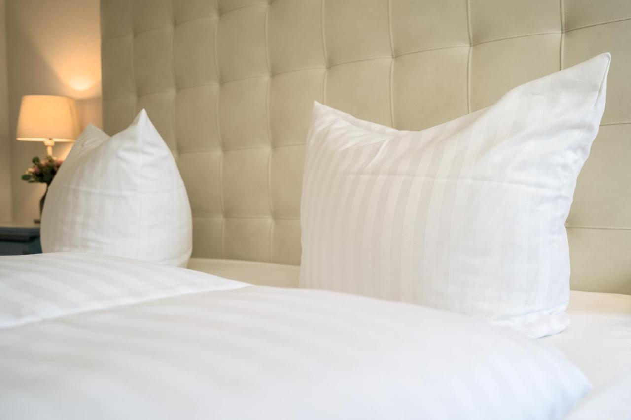 Residenz Am Ostufer Hotel Boek Екстериор снимка