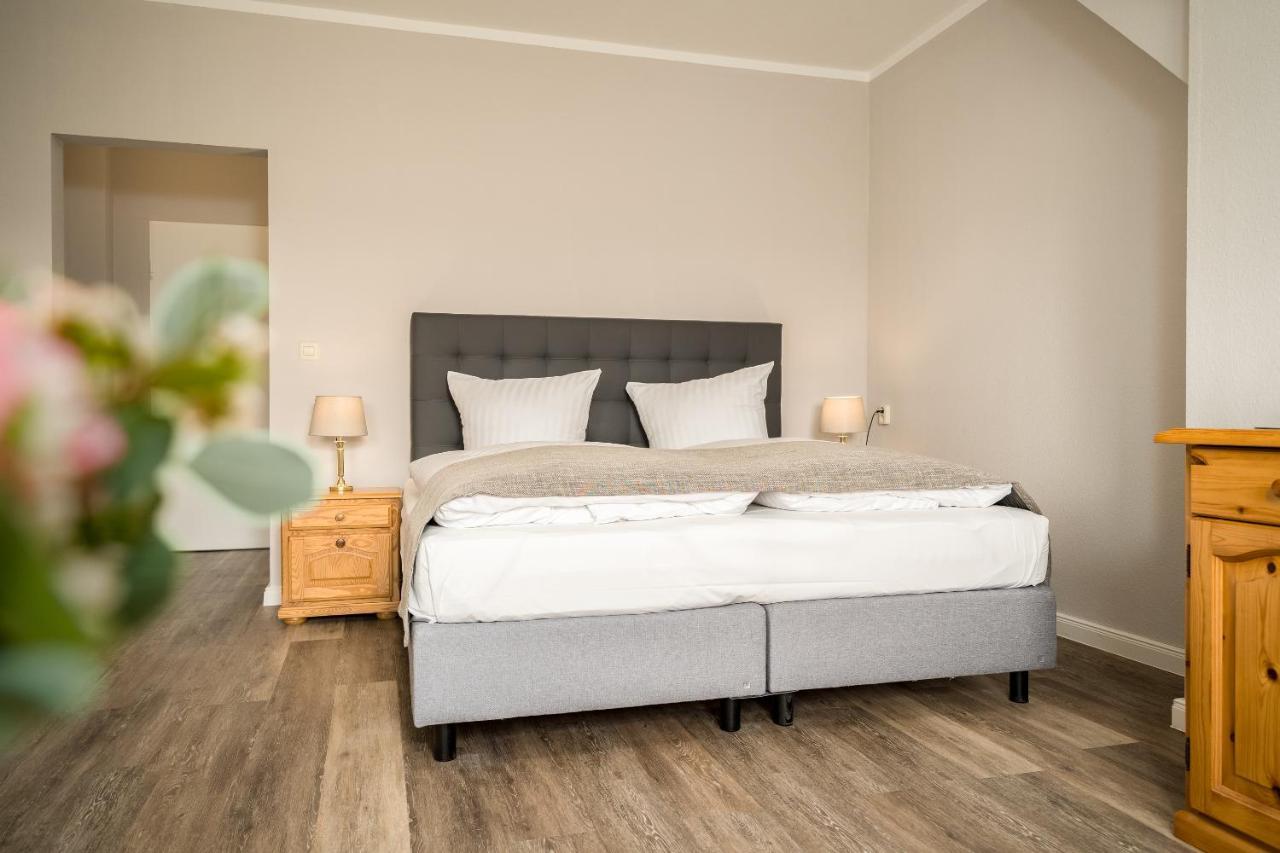 Residenz Am Ostufer Hotel Boek Екстериор снимка