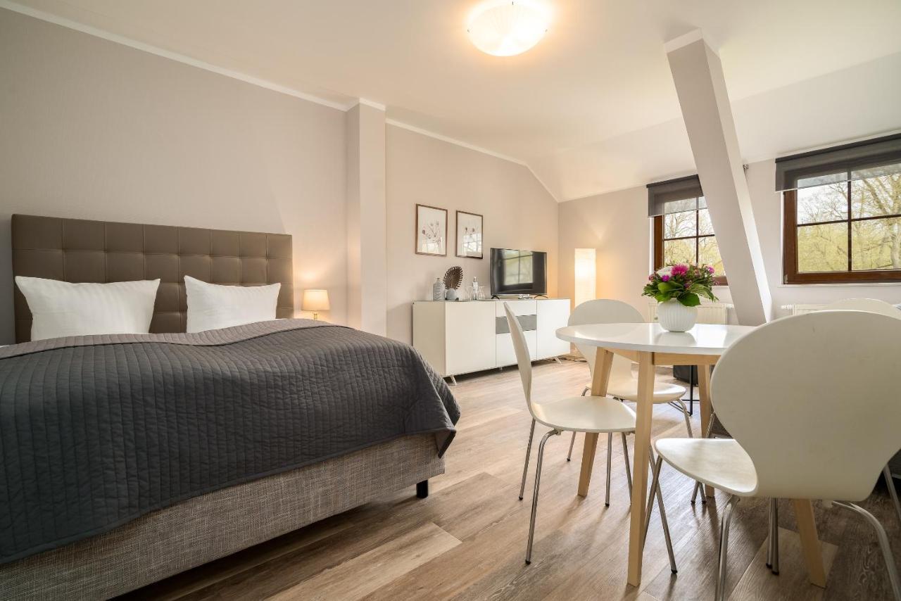 Residenz Am Ostufer Hotel Boek Екстериор снимка