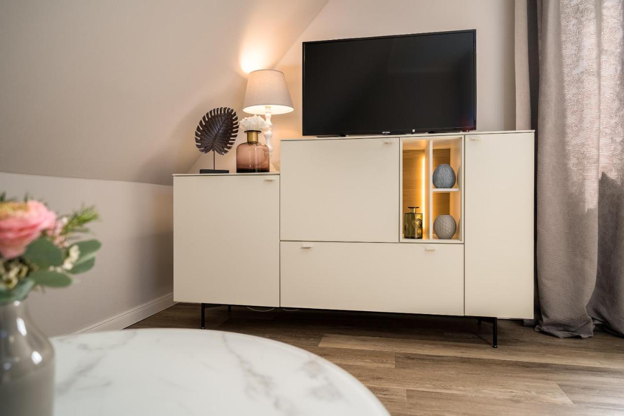 Residenz Am Ostufer Hotel Boek Екстериор снимка