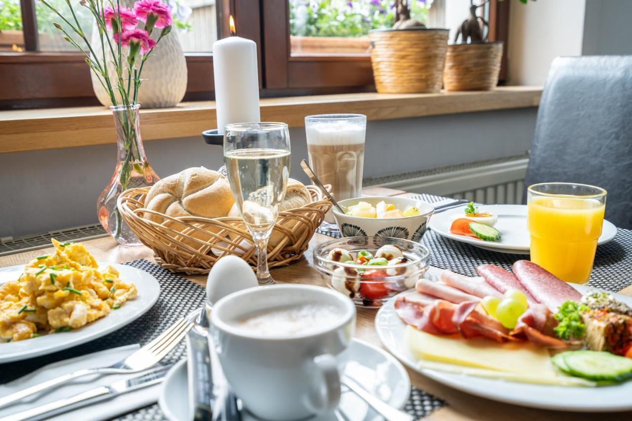 Residenz Am Ostufer Hotel Boek Екстериор снимка