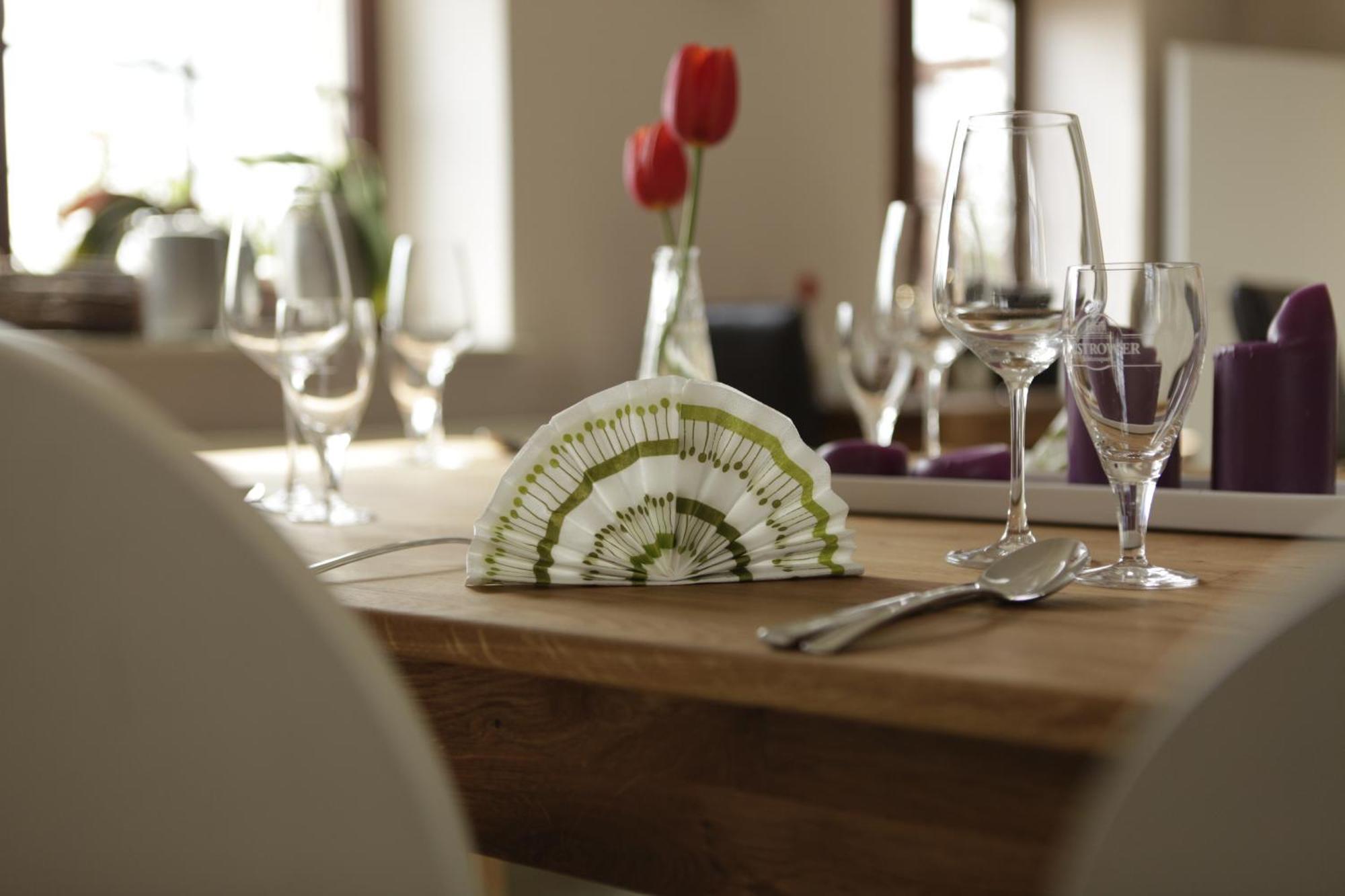 Residenz Am Ostufer Hotel Boek Екстериор снимка