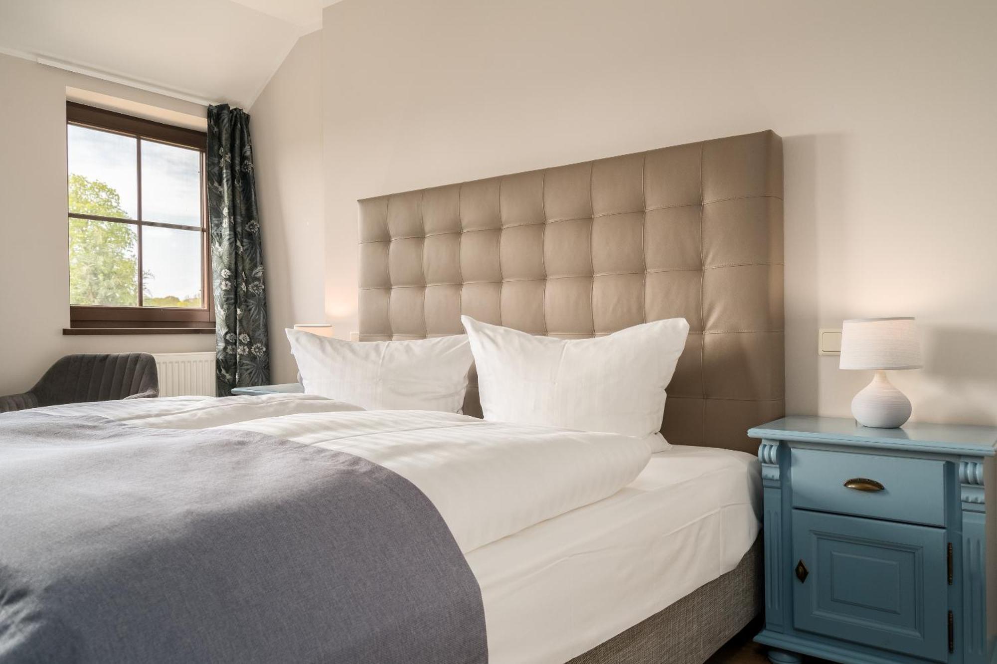 Residenz Am Ostufer Hotel Boek Екстериор снимка