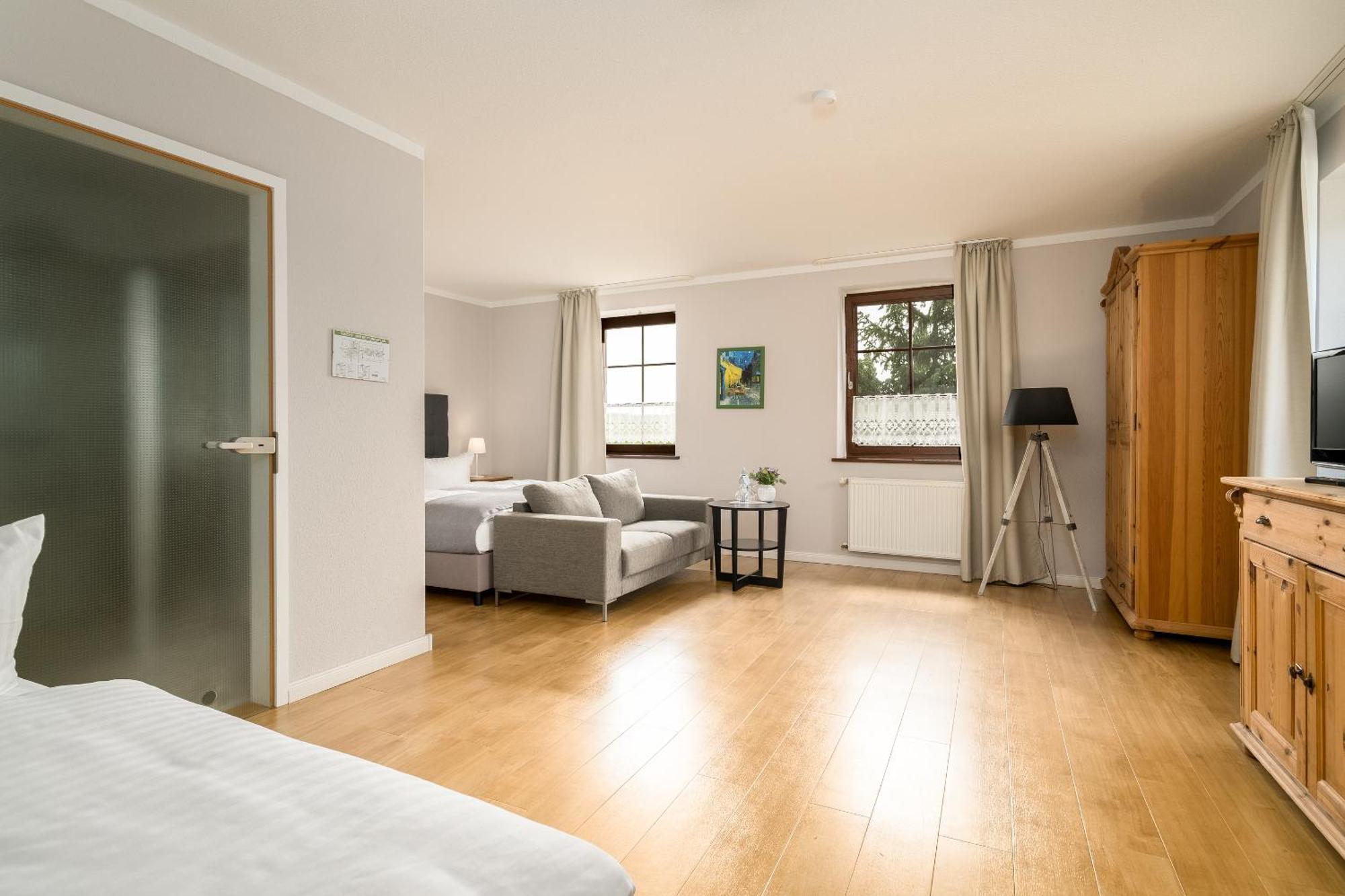Residenz Am Ostufer Hotel Boek Екстериор снимка